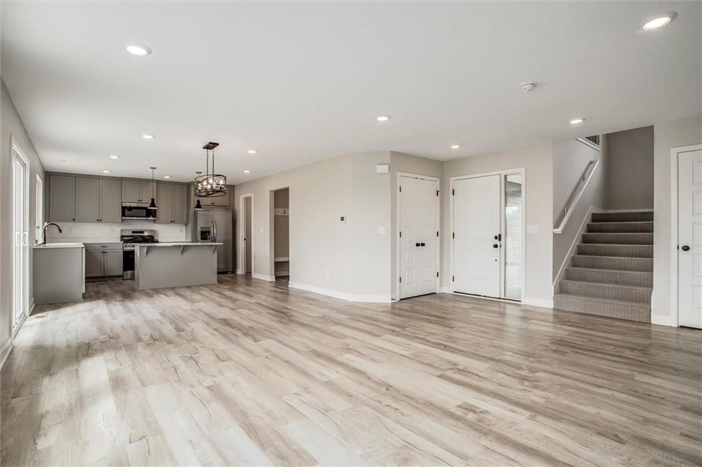 2129 SW Rutherford Drive — photo 8