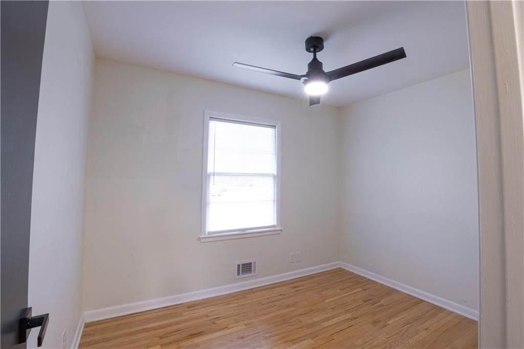 8208 Hardy Avenue — photo 21