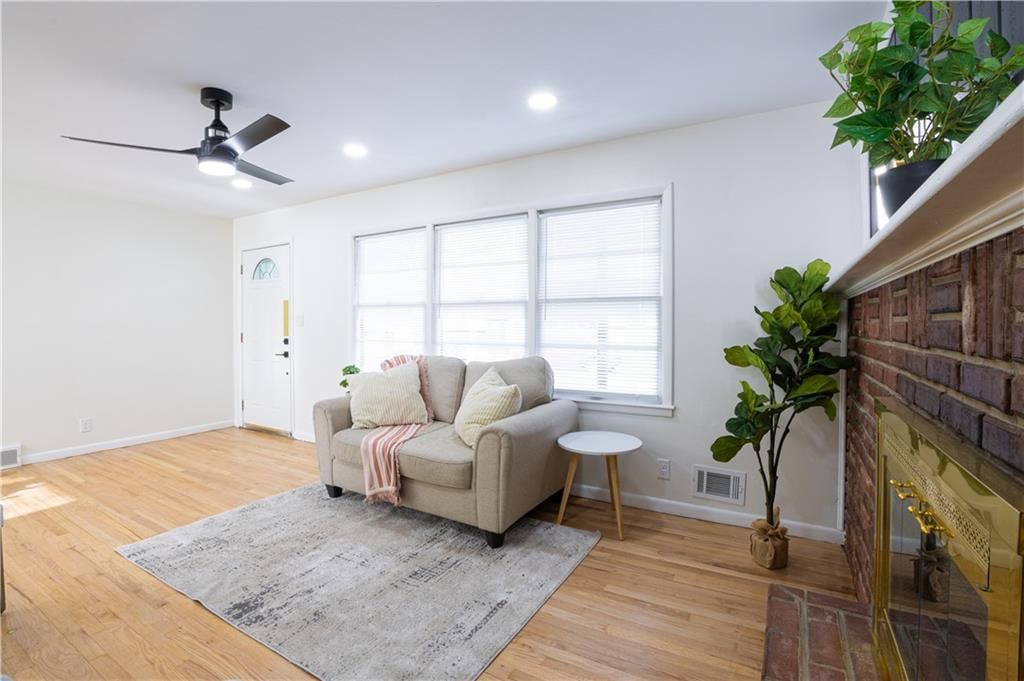 8208 Hardy Avenue — photo 8