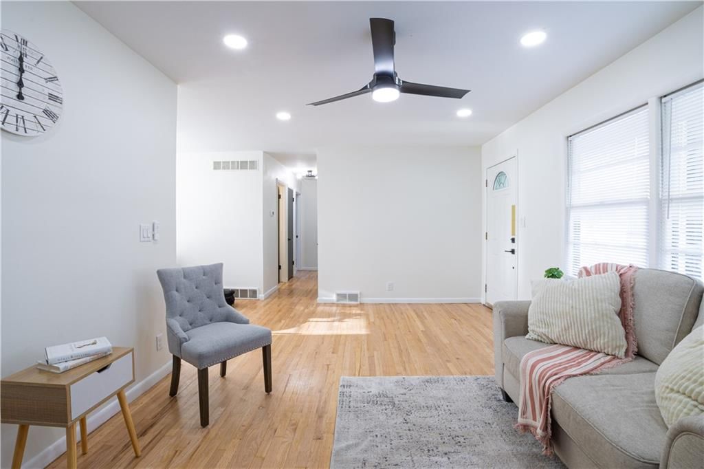 8208 Hardy Avenue — photo 9
