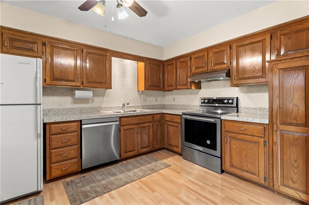 9937 Edelweiss Circle — photo 4