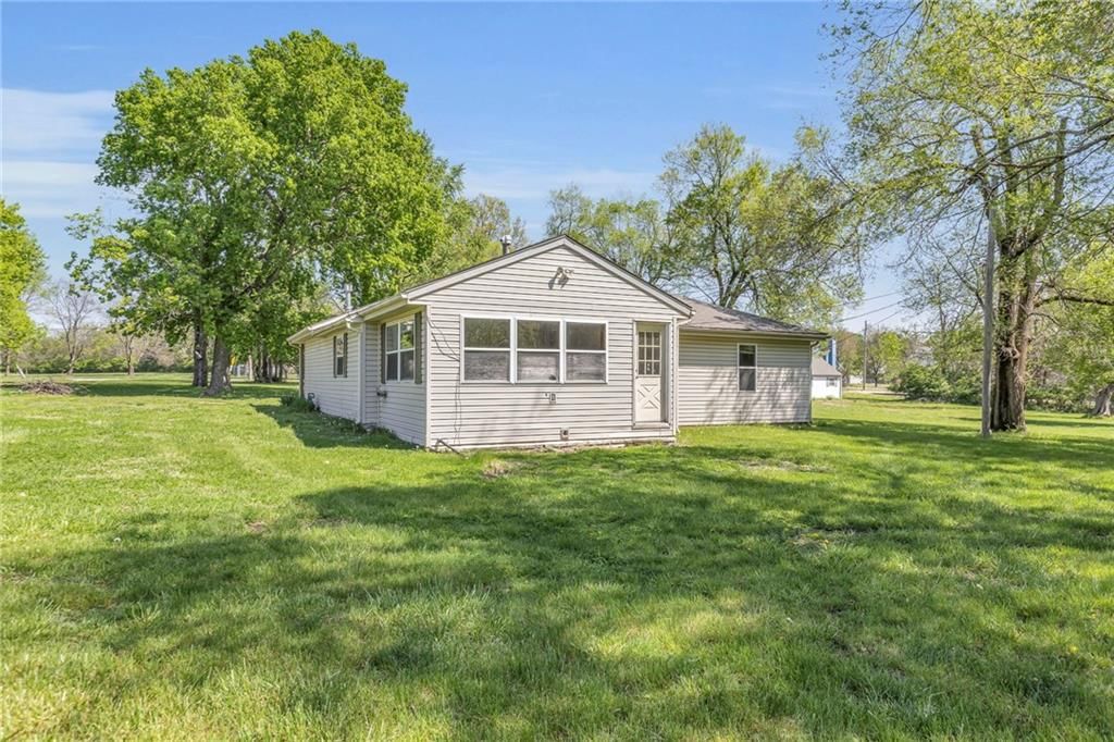 5211 E 141 Street — photo 34