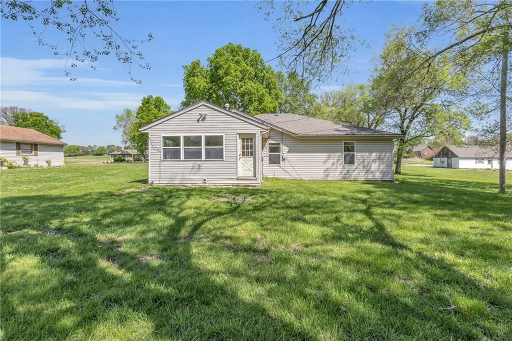 5211 E 141 Street — photo 35