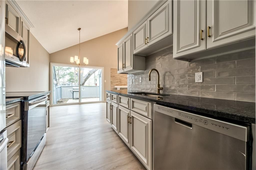 8120 Halsey Street — photo 17