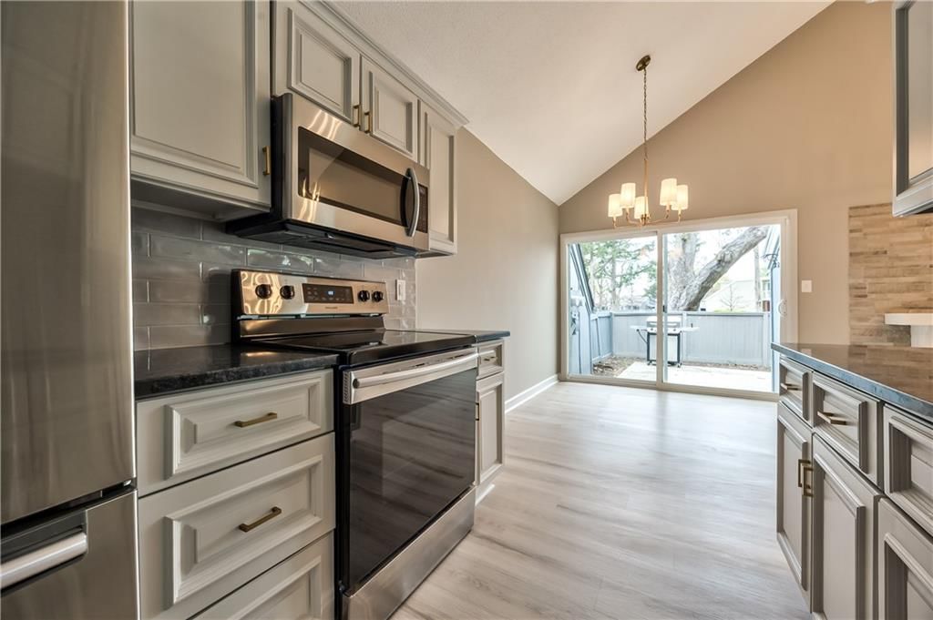 8120 Halsey Street — photo 18