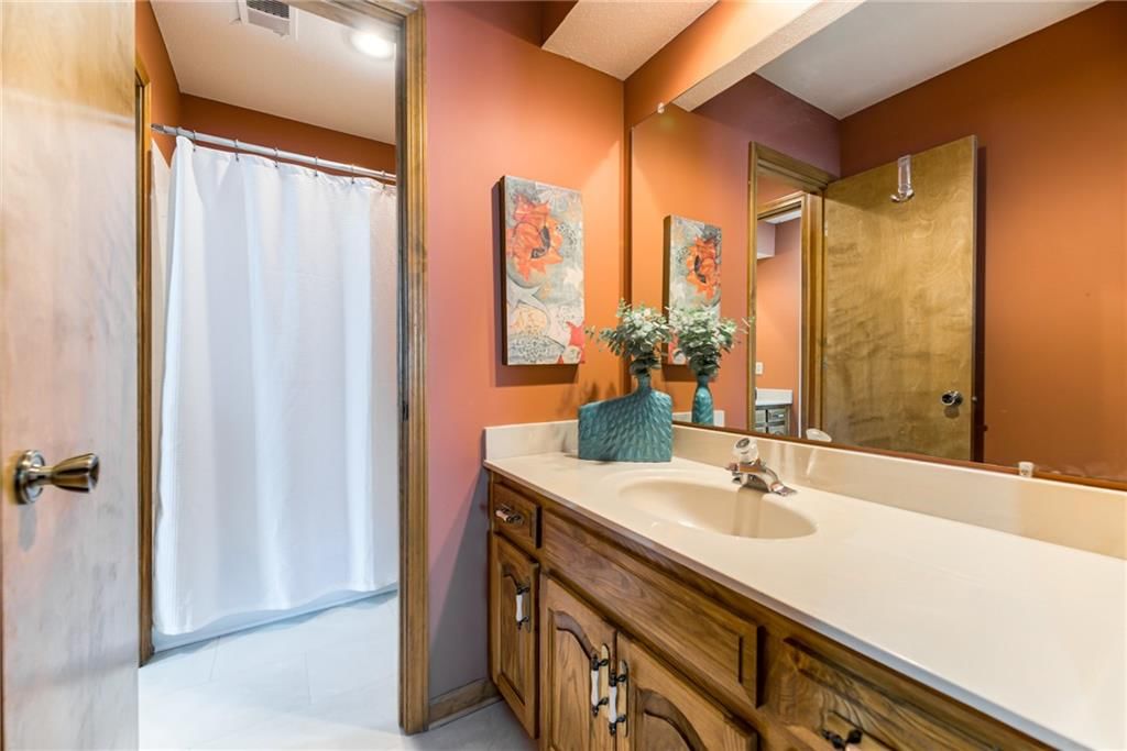 12126 England Street — photo 26