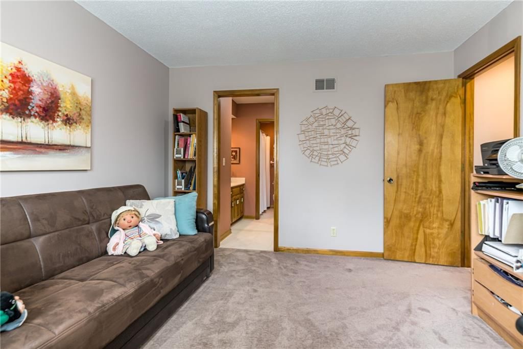 12126 England Street — photo 28
