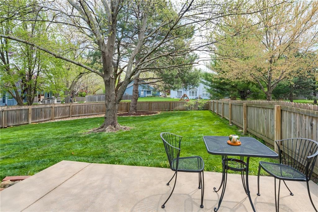 12126 England Street — photo 30