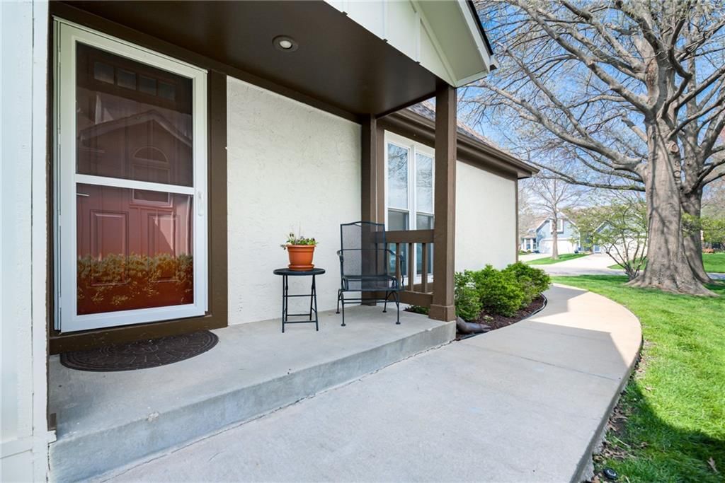 12126 England Street — photo 4