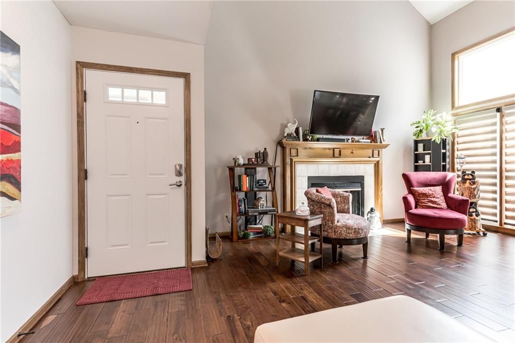 12126 England Street — photo 5