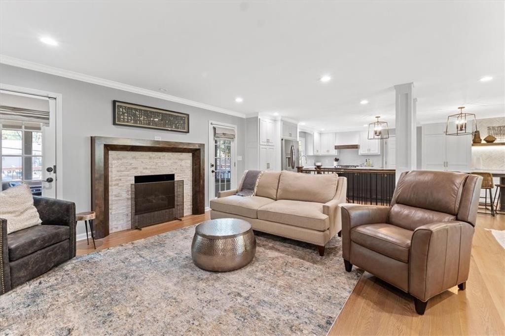 4229 W 97th Terrace — photo 3