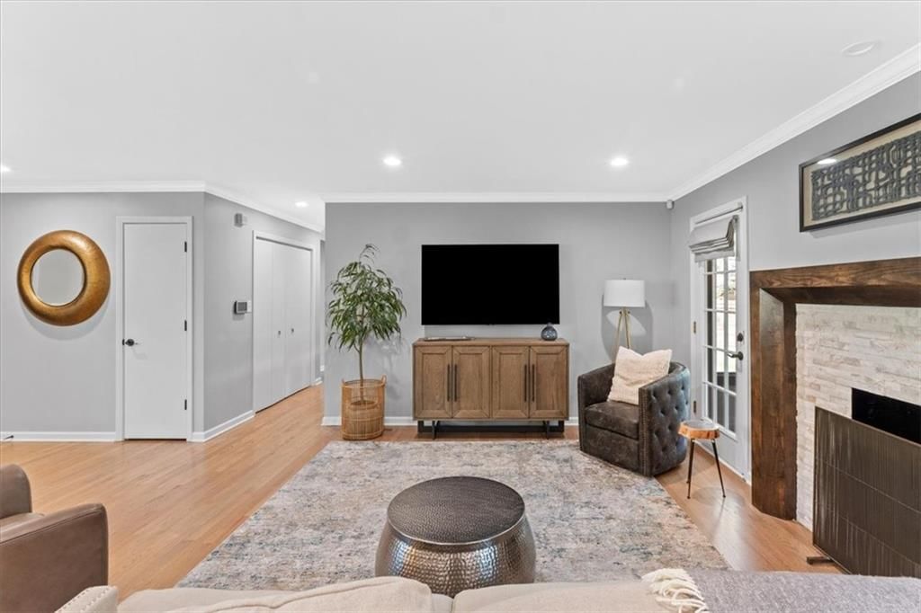 4229 W 97th Terrace — photo 4
