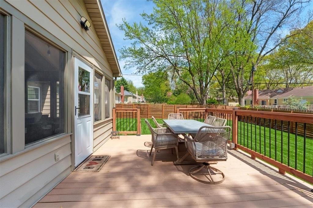 4229 W 97th Terrace — photo 33