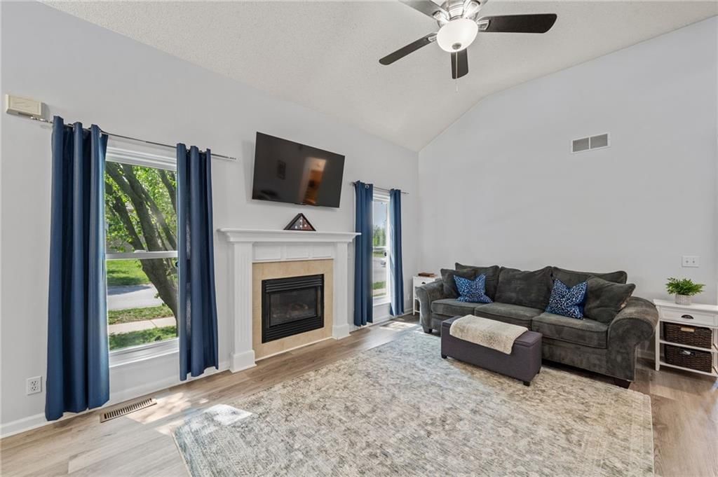 7346 Mccoy Street — photo 2