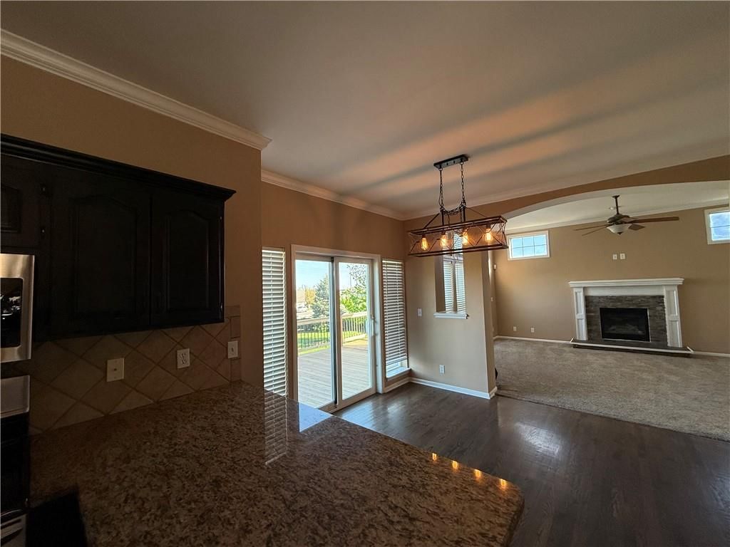 880 E Cheyenne Street — photo 14