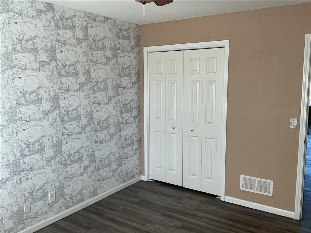 880 E Cheyenne Street — photo 24