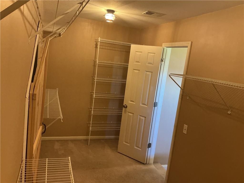 880 E Cheyenne Street — photo 34