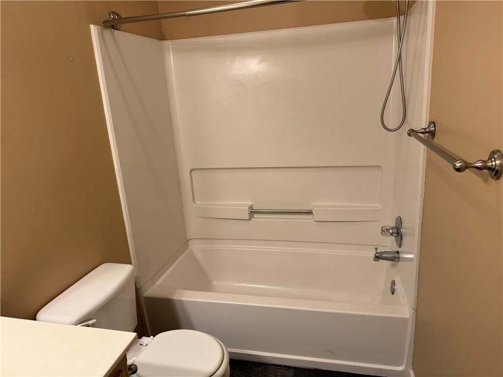 880 E Cheyenne Street — photo 36