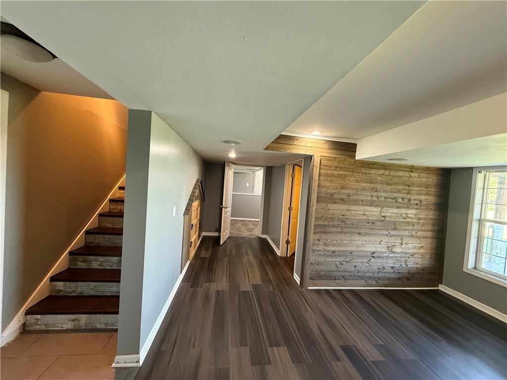 880 E Cheyenne Street — photo 38