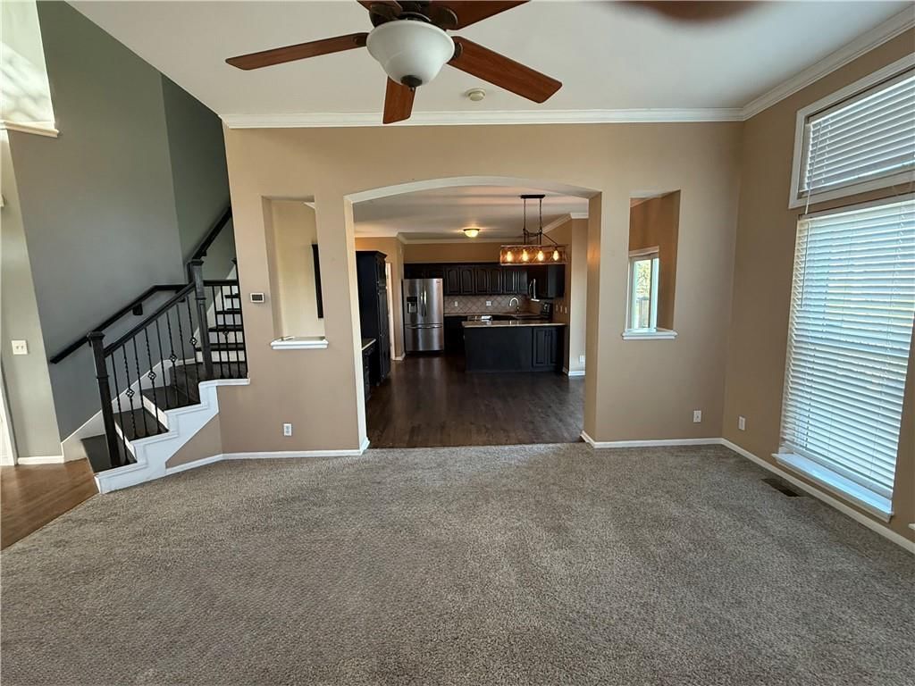 880 E Cheyenne Street — photo 6