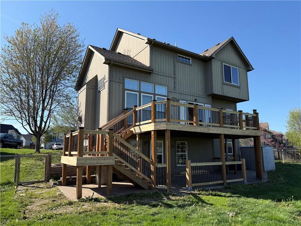 880 E Cheyenne Street — photo 53