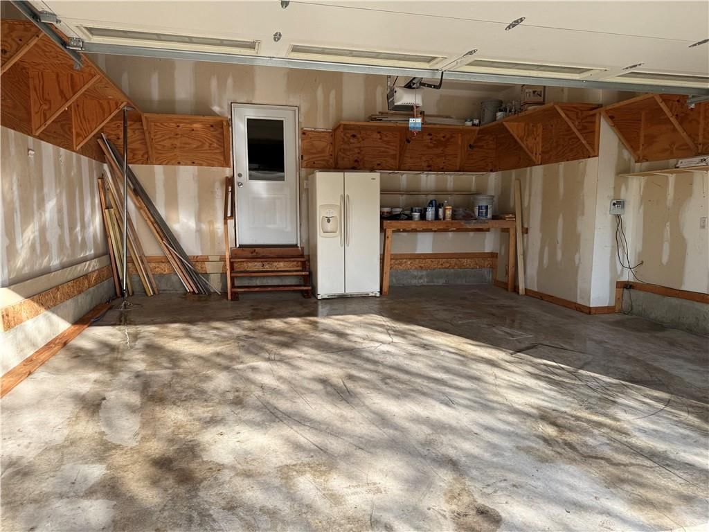880 E Cheyenne Street — photo 60
