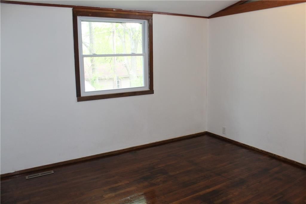 5605 CRESCENT Avenue — photo 17