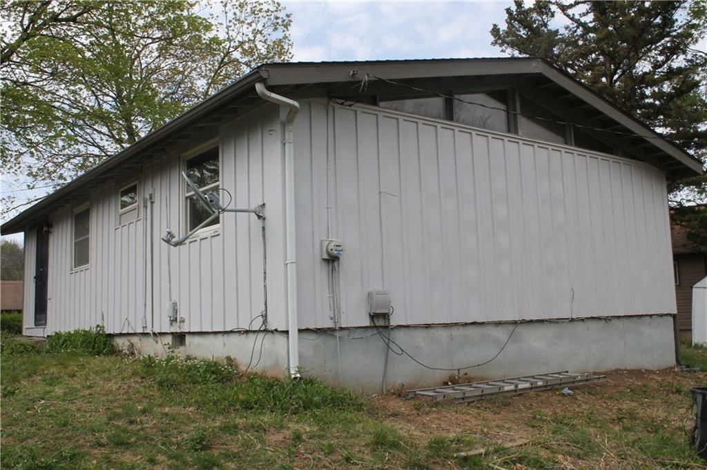 5605 CRESCENT Avenue — photo 5