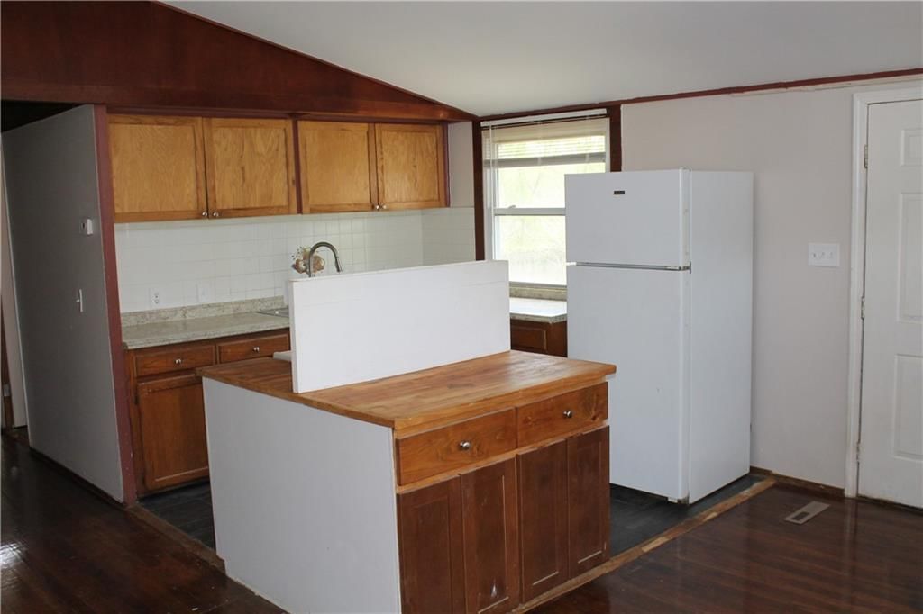 5605 CRESCENT Avenue — photo 9