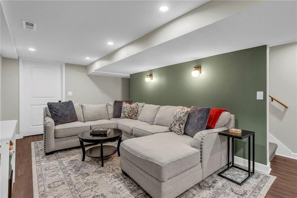 5908 W 76th Terrace — photo 27