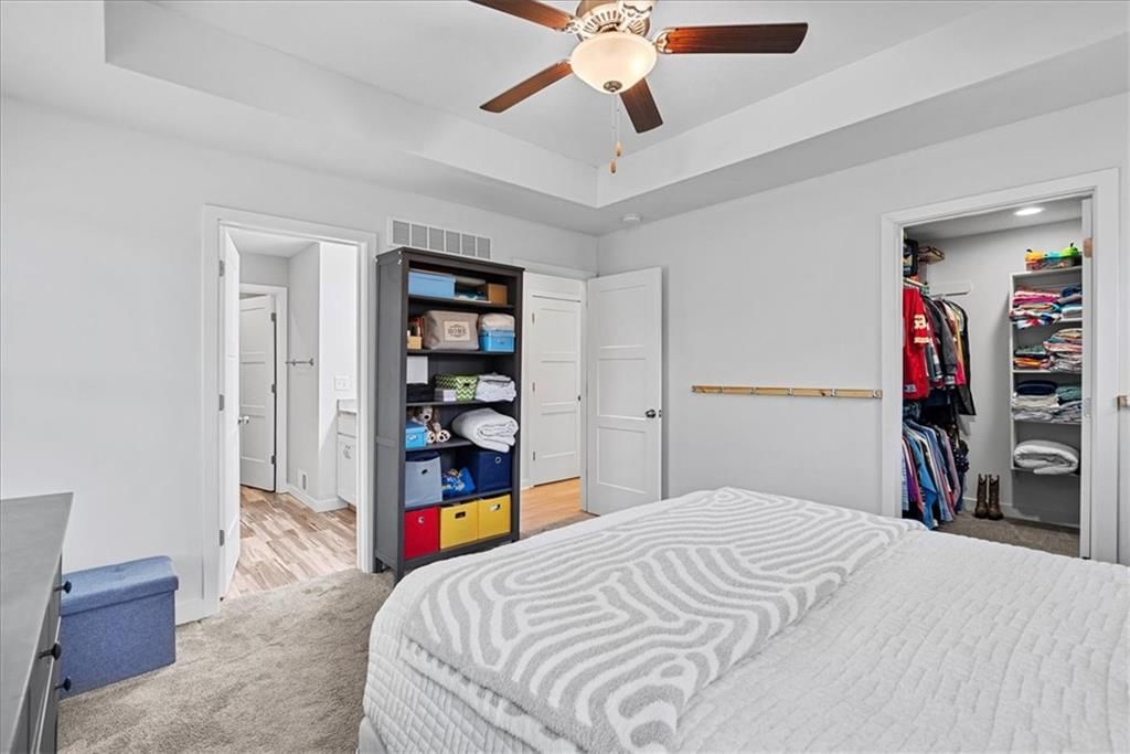 410 W 179th Terrace — photo 16