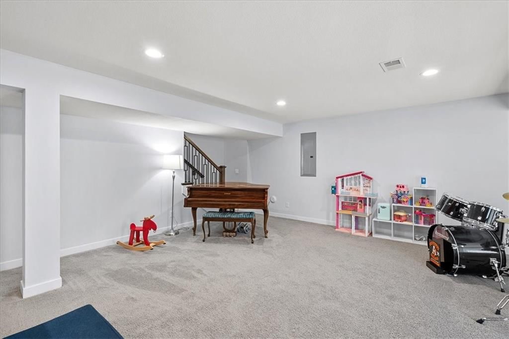 410 W 179th Terrace — photo 23