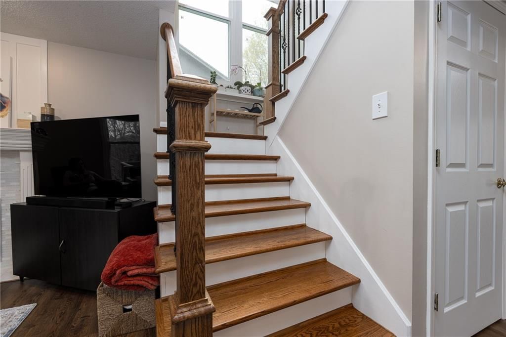 7301 N SMALLEY Avenue — photo 15