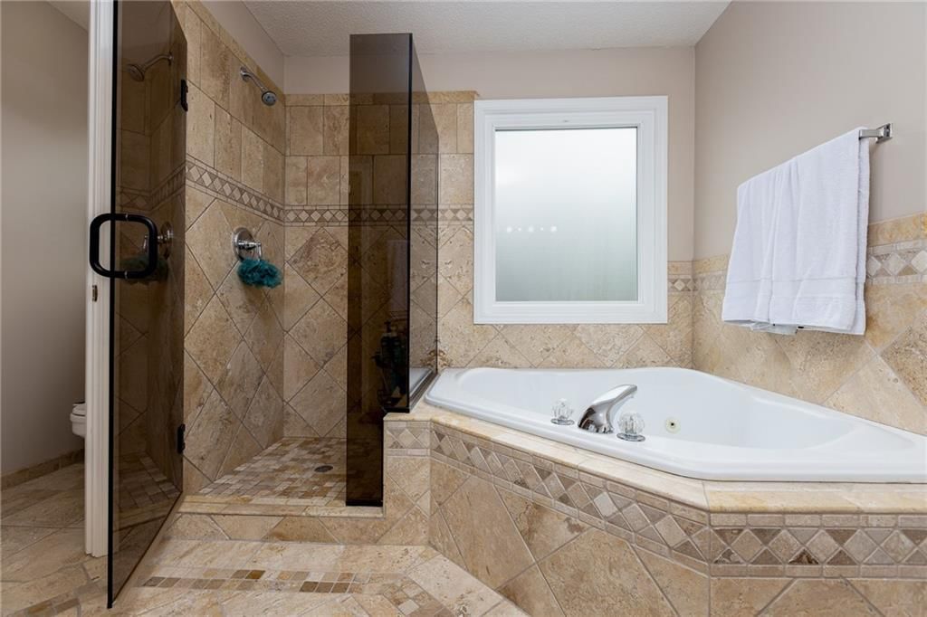 7301 N SMALLEY Avenue — photo 18
