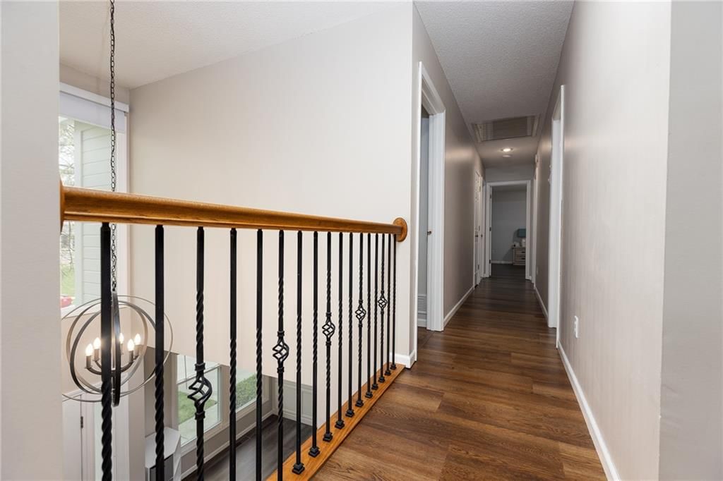 7301 N SMALLEY Avenue — photo 21
