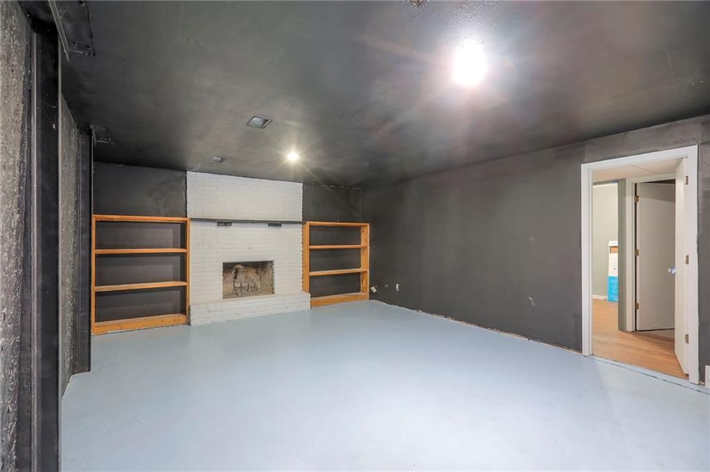 1013 SW Brave Circle — photo 28
