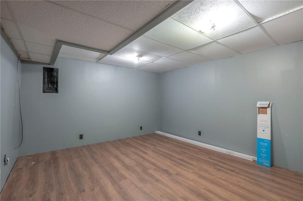1013 SW Brave Circle — photo 31