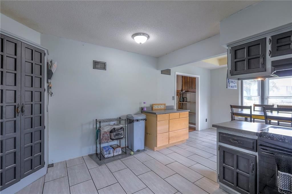 1013 SW Brave Circle — photo 8
