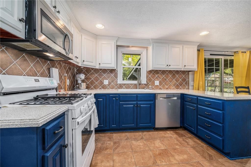 508 NW 88th Street — photo 11