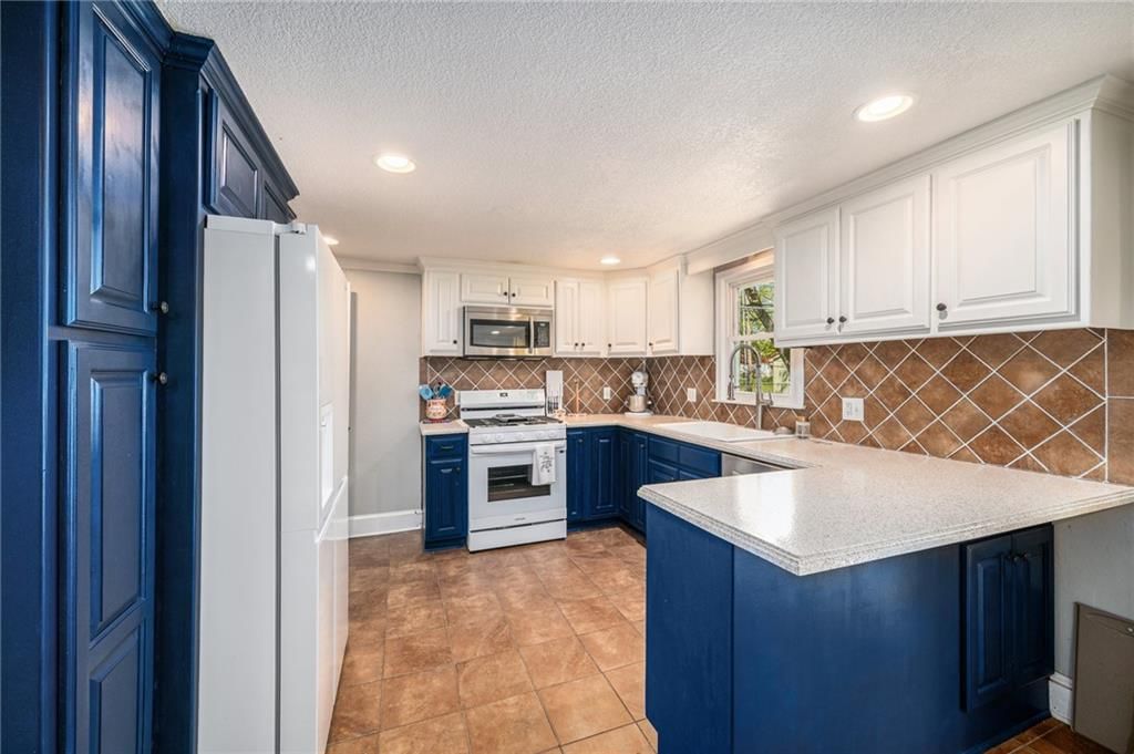 508 NW 88th Street — photo 9