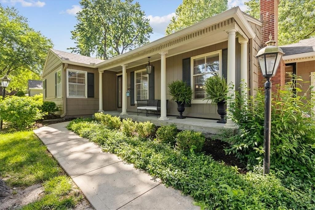1215 W 69th Terrace, Kansas City, MO