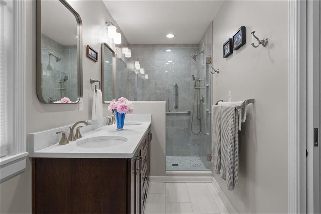1215 W 69th Terrace — photo 24