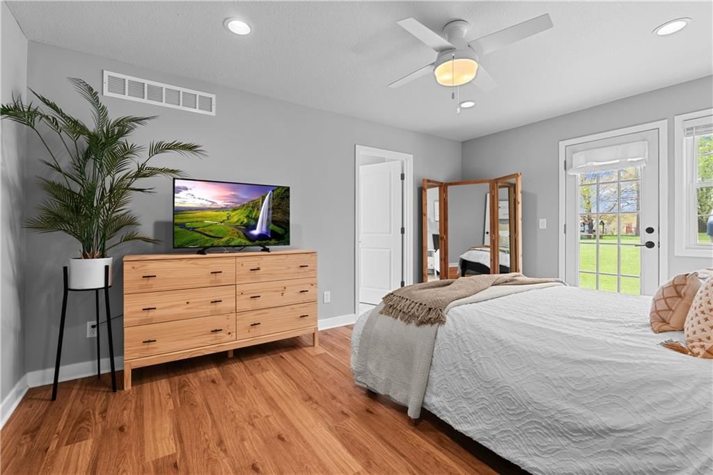 5332 Spring Street — photo 16