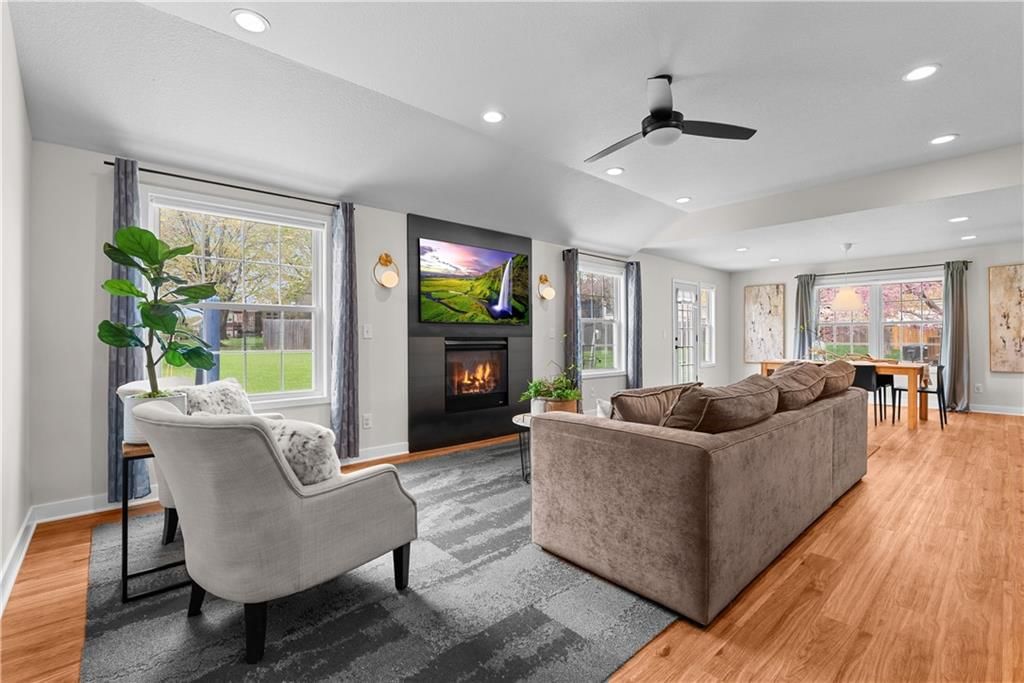 5332 Spring Street — photo 3