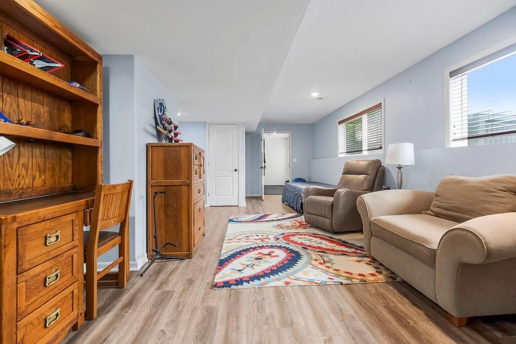 581 N Evergreen Street — photo 24