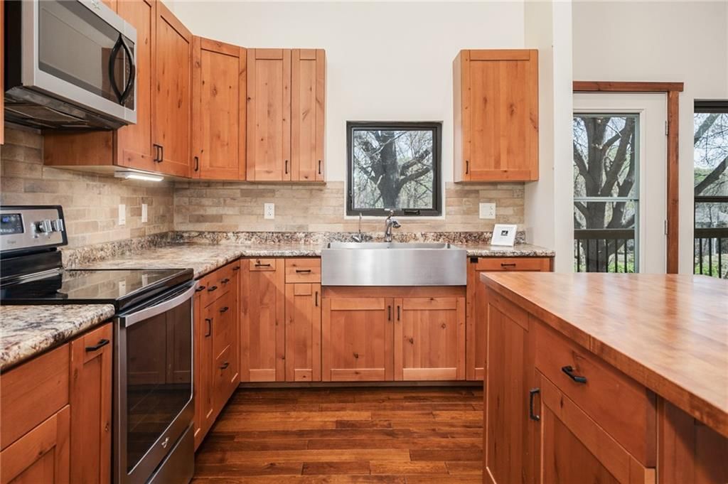 6294 Crescent Rim Drive — photo 10