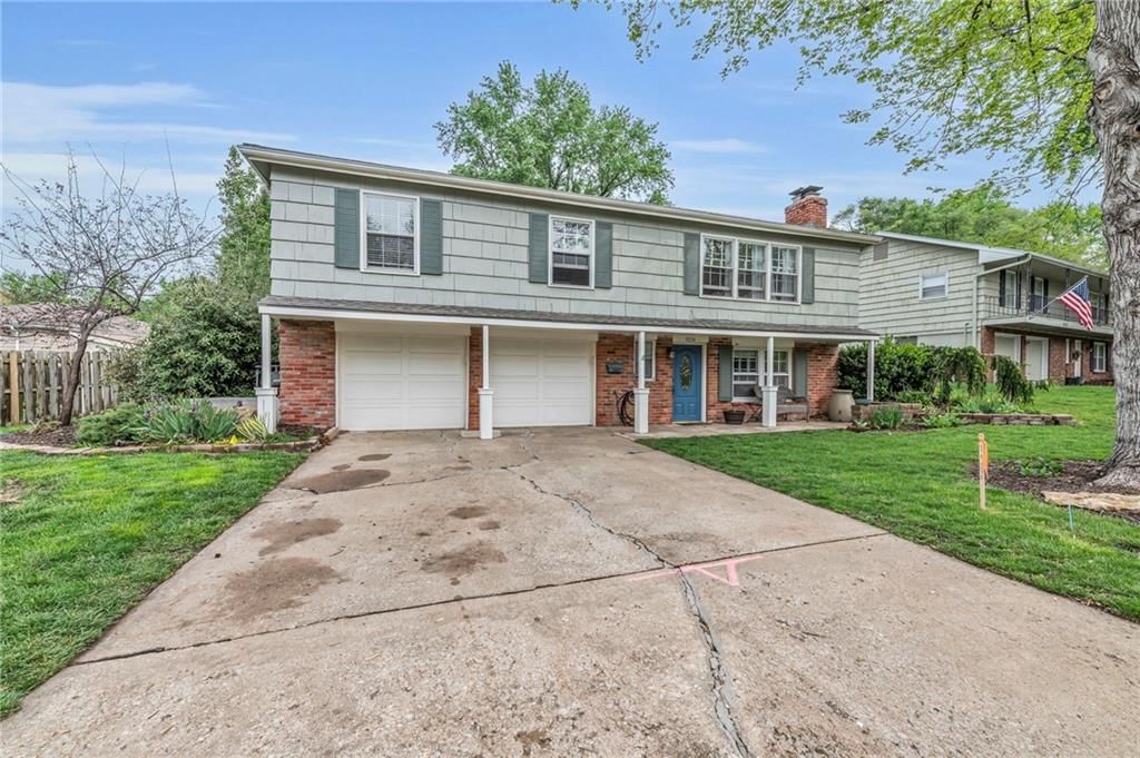 9258 Wedd Drive — photo 2