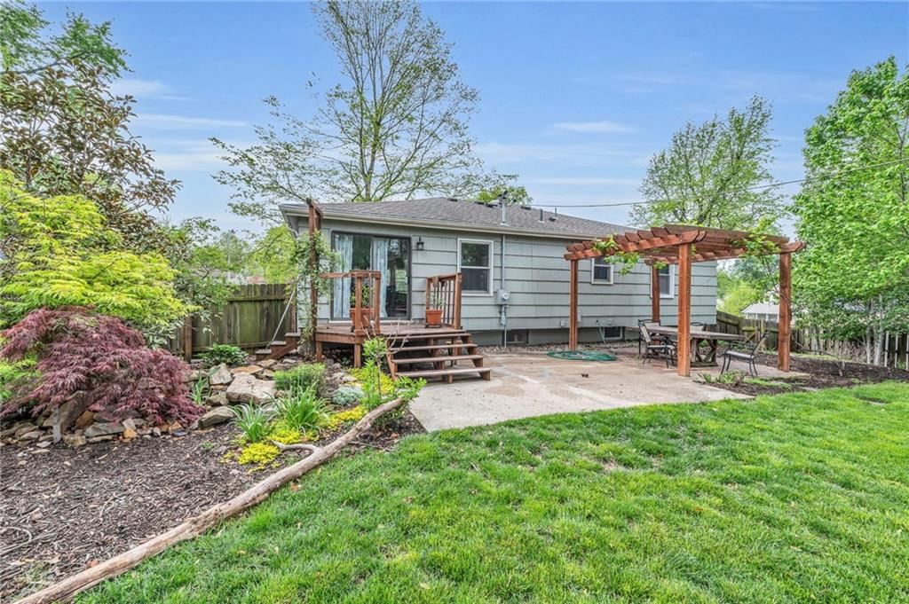 9258 Wedd Drive — photo 37