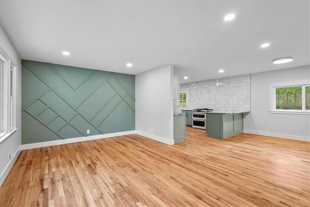6706 W 76th Terrace — photo 3