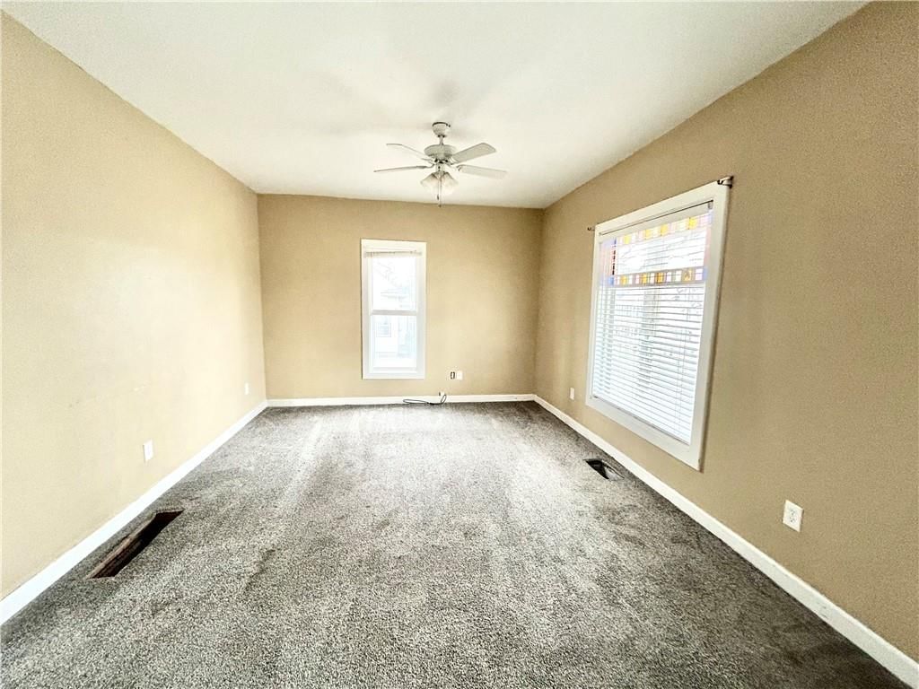 404 W 2nd Street — photo 15